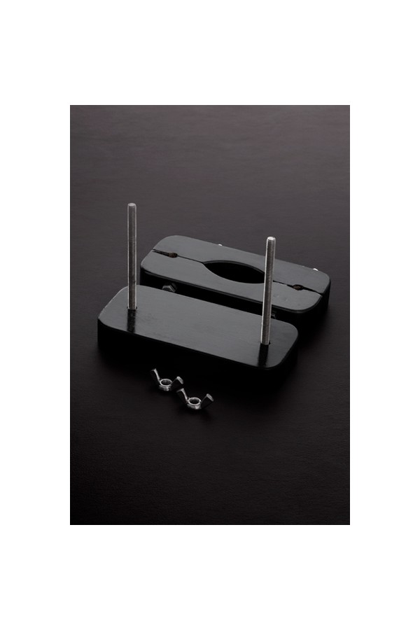 Ball Buster - Testicle Vice